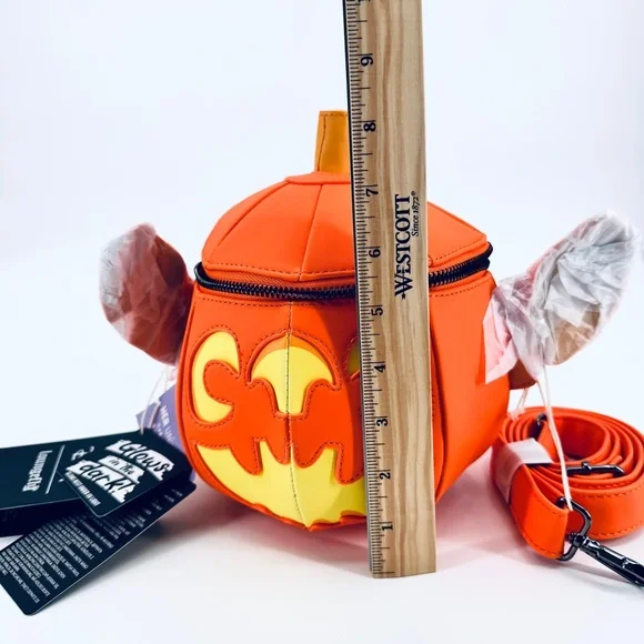 NWT Loungefly Disney Stitch Jack-O-Lantern Glow Pumpkin  display picture 1